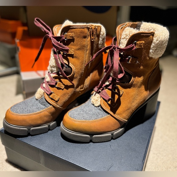 NATURALIZER Myla Womens Leather Cold Weather Combat & Lace-Up Boots. - Picture 3 of 10